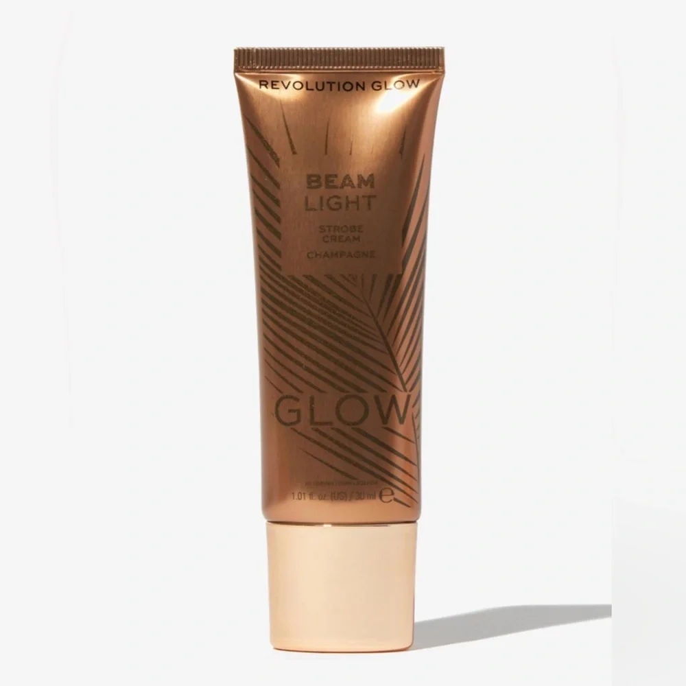 Revolution Glow Beam Light Strobe Cream - Champagne